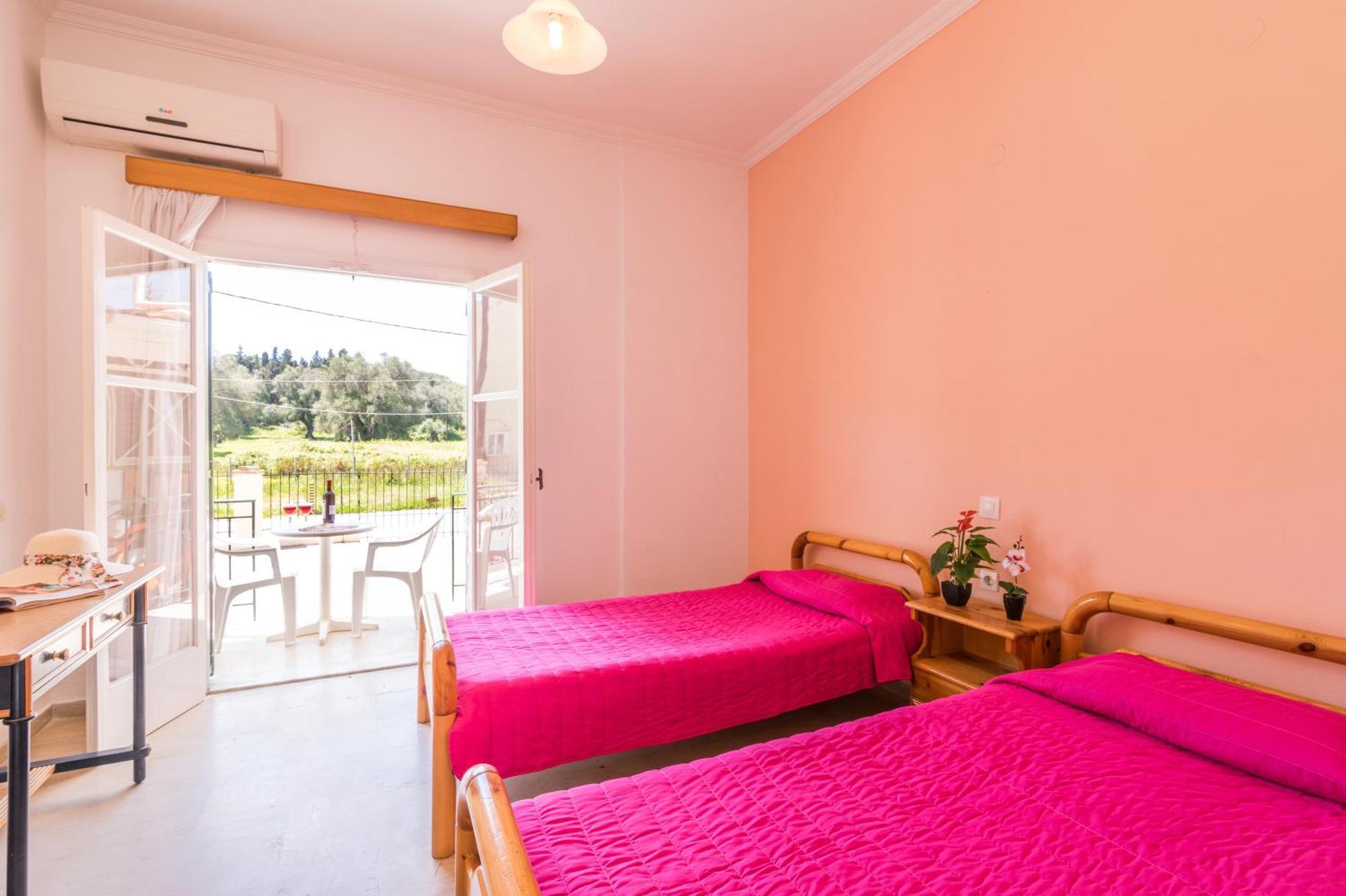 Nikos Apartments 1 Kavos Ngoại thất bức ảnh